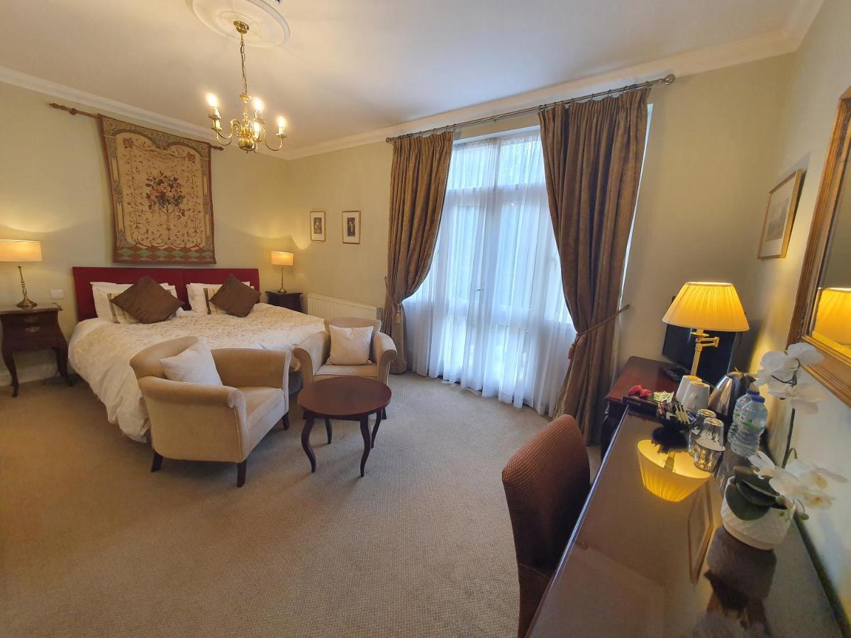 Ditton Lodge 킹스턴어폰템스 외부 사진